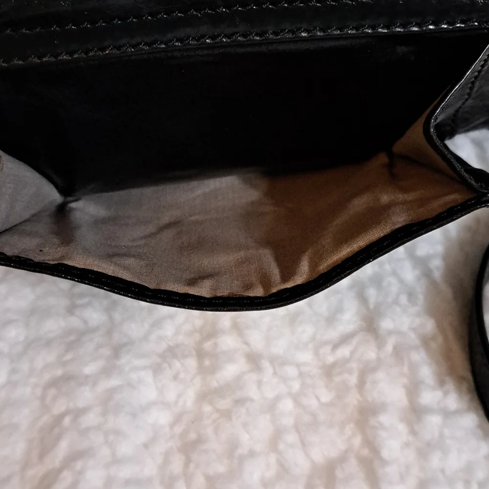 Authentic Marc Jacobs Black Leather Shoulder Bag, EUC!!